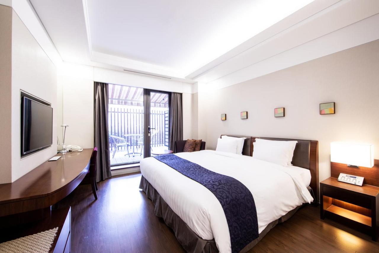 Garden Hotel 4*
